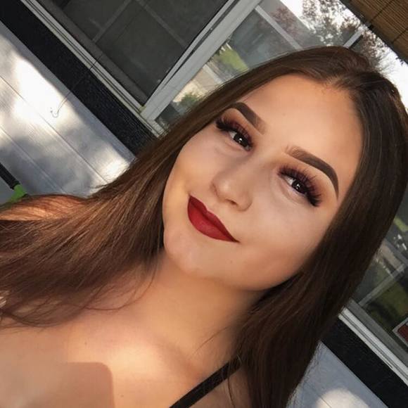 Meet your Posher, Lexee - Picture 1 of 1